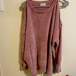 Oversized cut shoulders sweater for fall